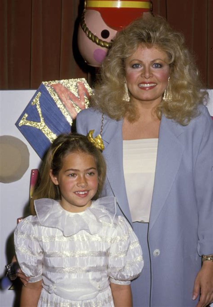 Samantha Struthers Rader Is Sally Struthers' Beautiful & Only Child